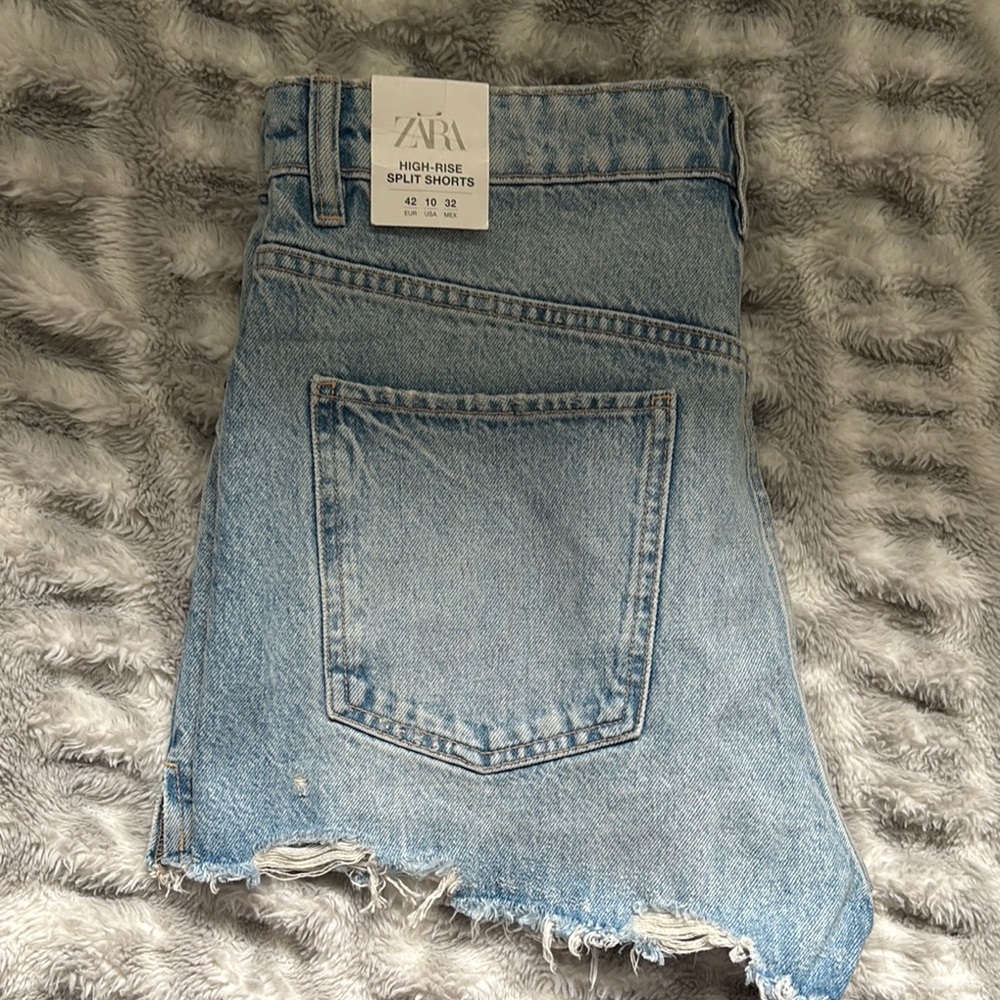 Zara High-Rise Split Denim Shorts